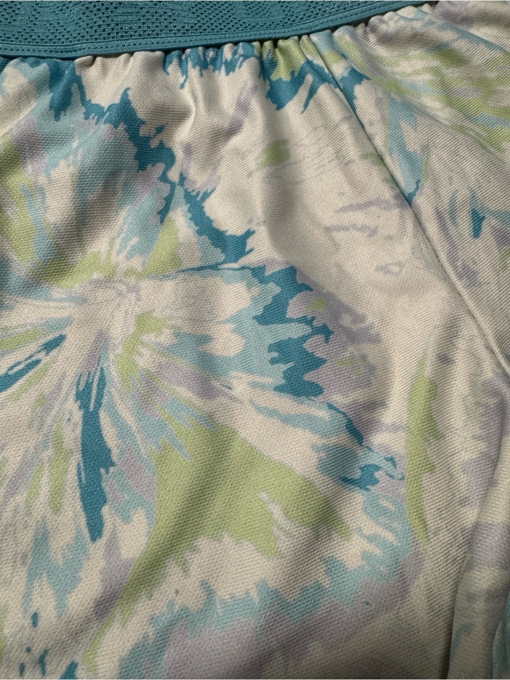 Under Armour HeatGear Women’s Small Blue Floral Running Shorts - Picture 6 of 12